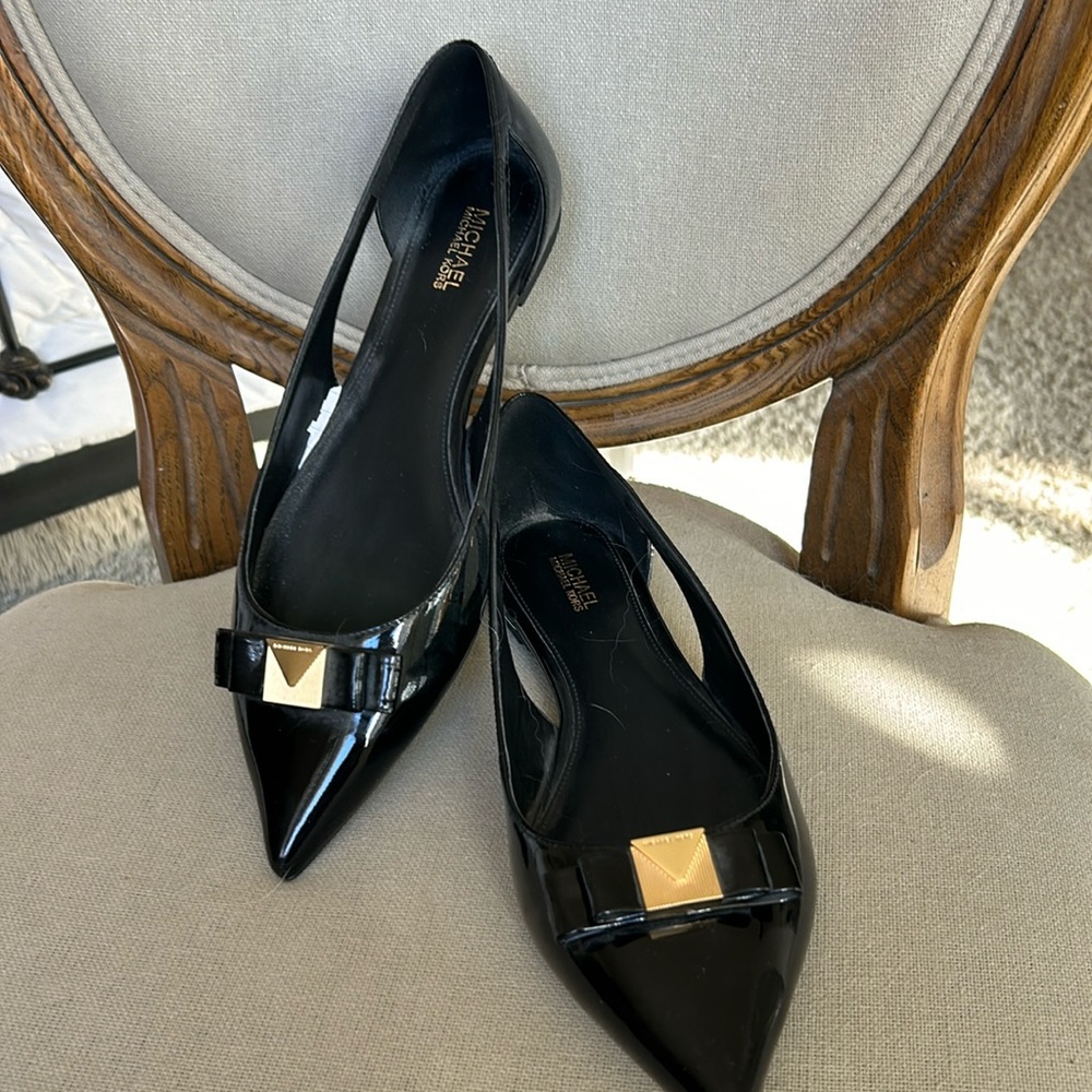 Michael Kors leather flats